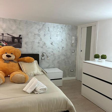 Casa De Barrio Apartment Наполи Екстериор снимка
