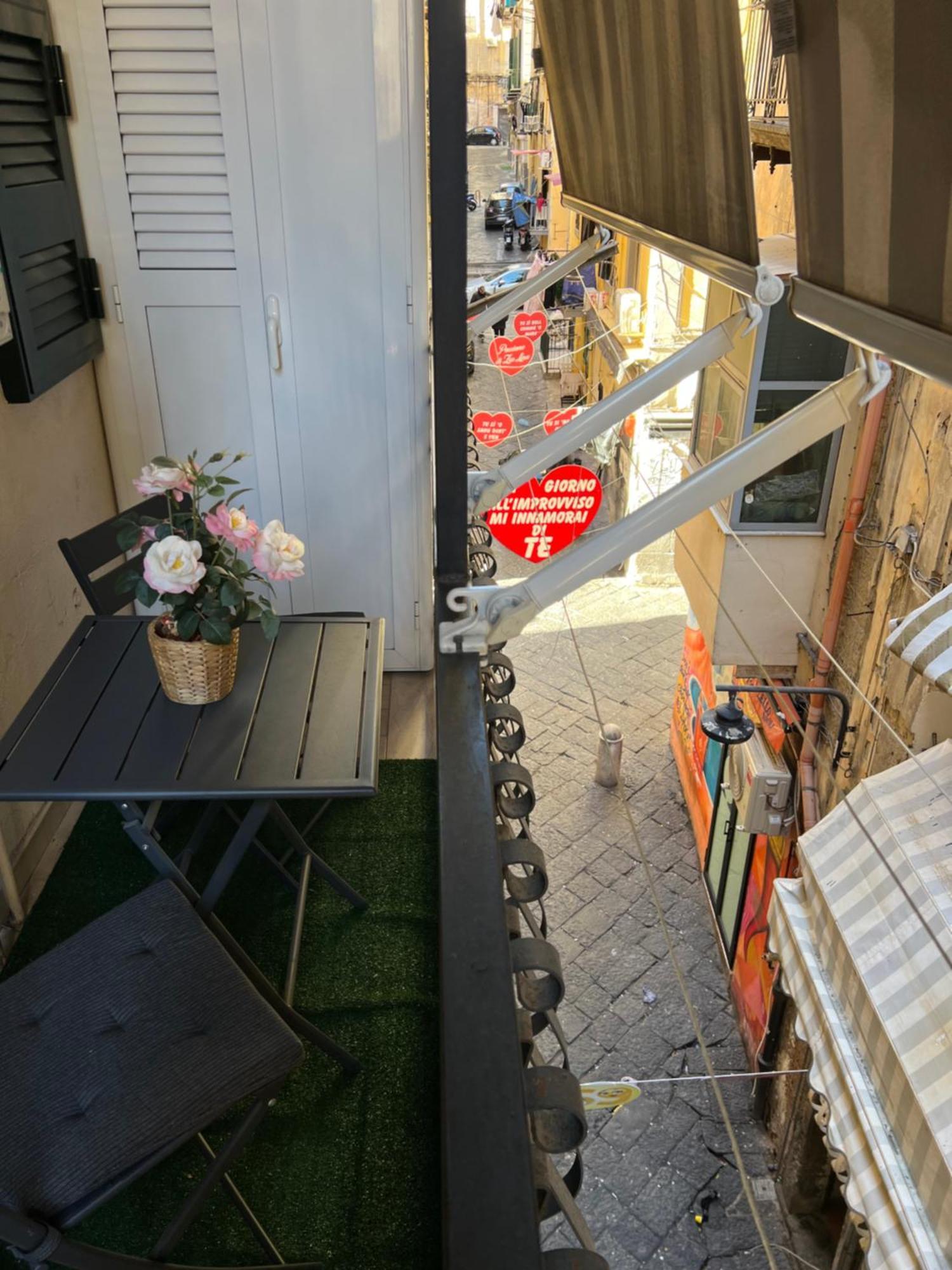 Casa De Barrio Apartment Наполи Екстериор снимка