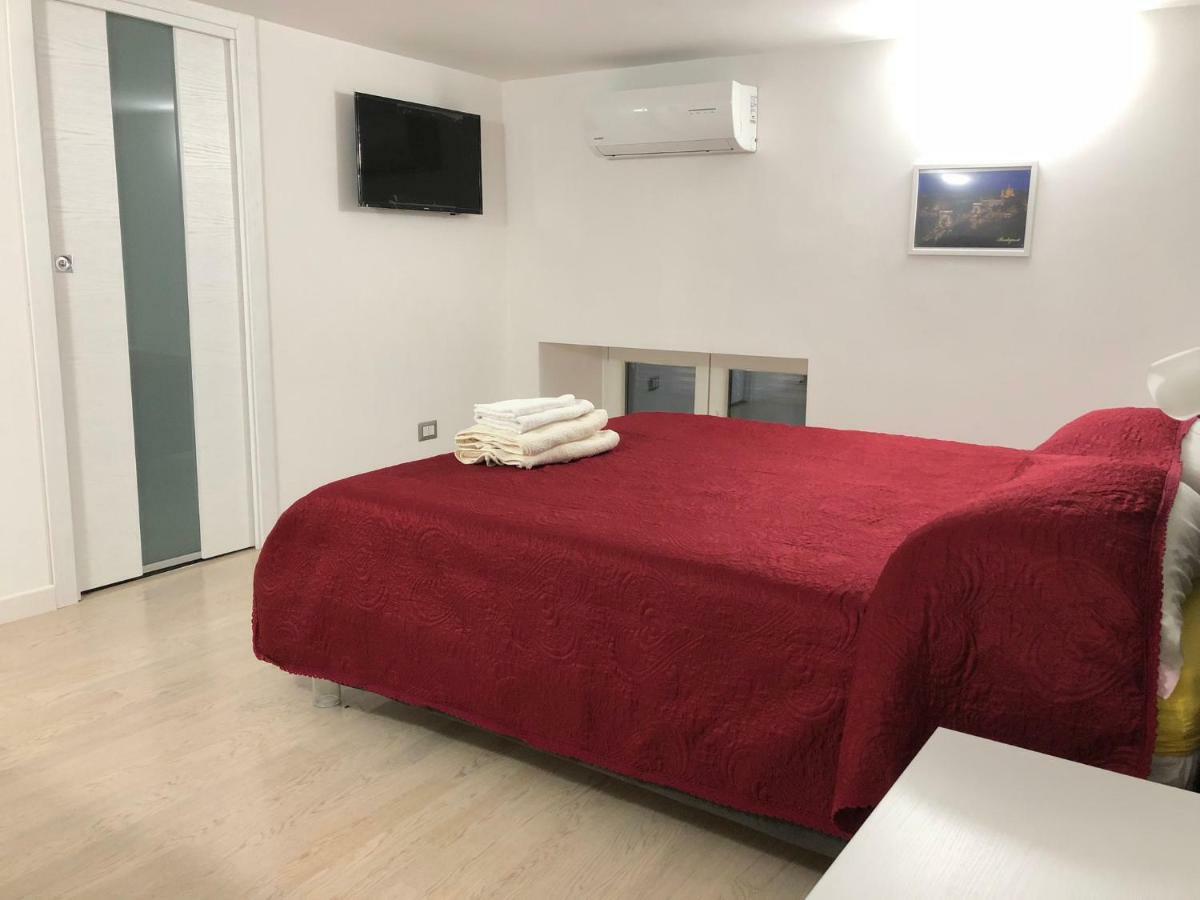 Casa De Barrio Apartment Наполи Екстериор снимка