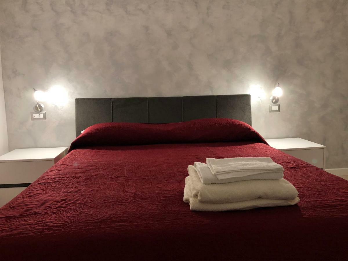 Casa De Barrio Apartment Наполи Екстериор снимка